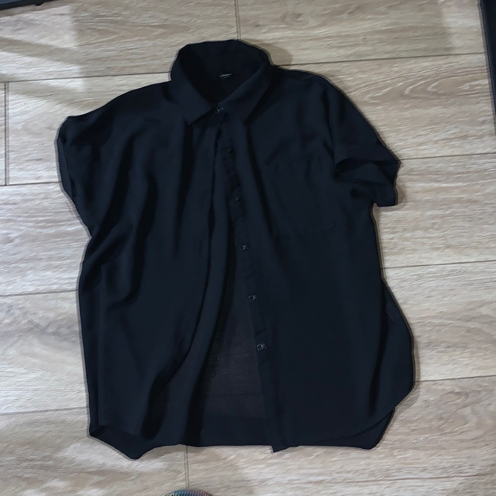 Black button up. EUC. Sz large
